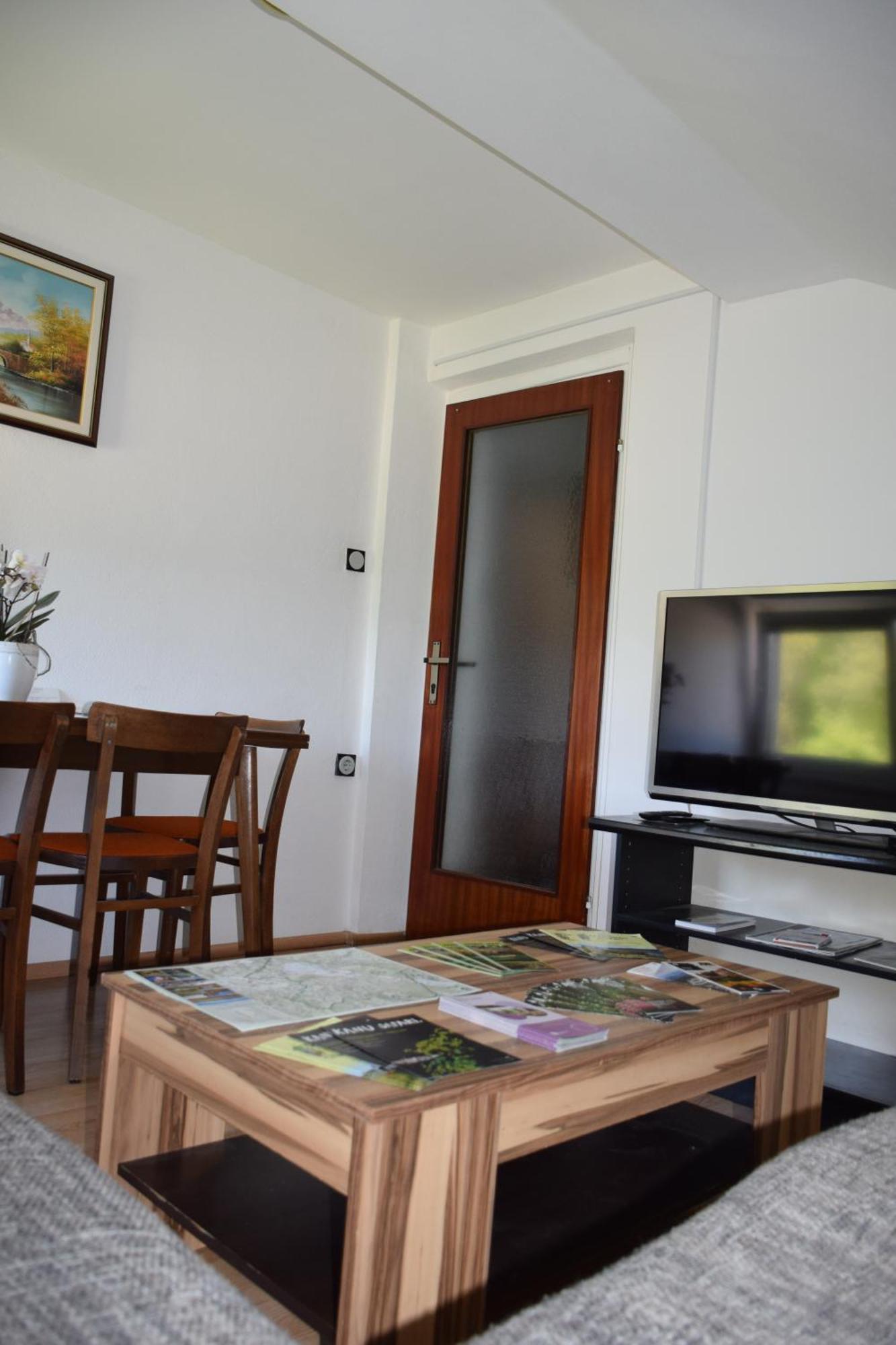 Apartma Narava Appartement Begunje pri Cerknici Kamer foto