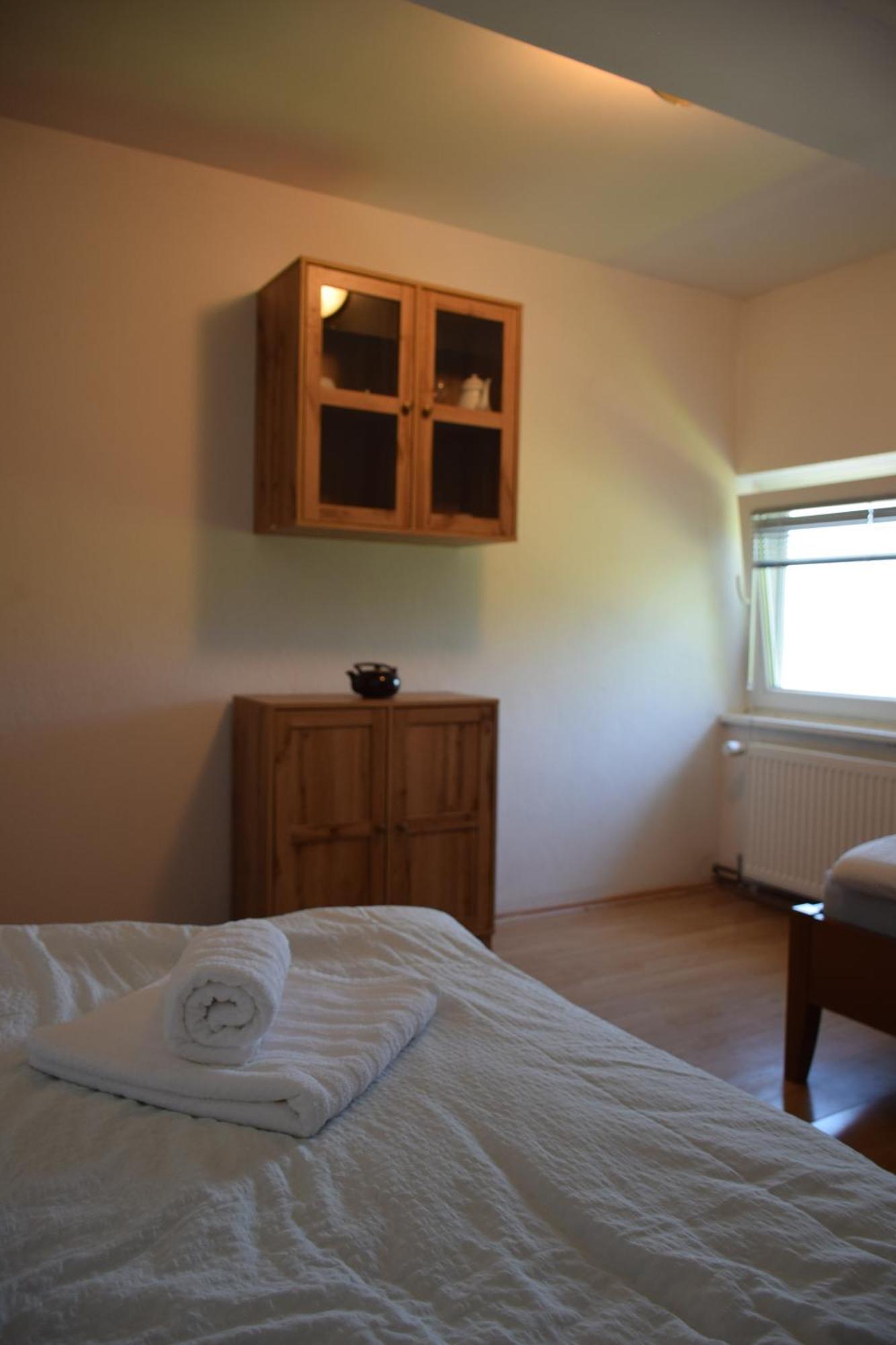 Apartma Narava Begunje pri Cerknici Kamer foto