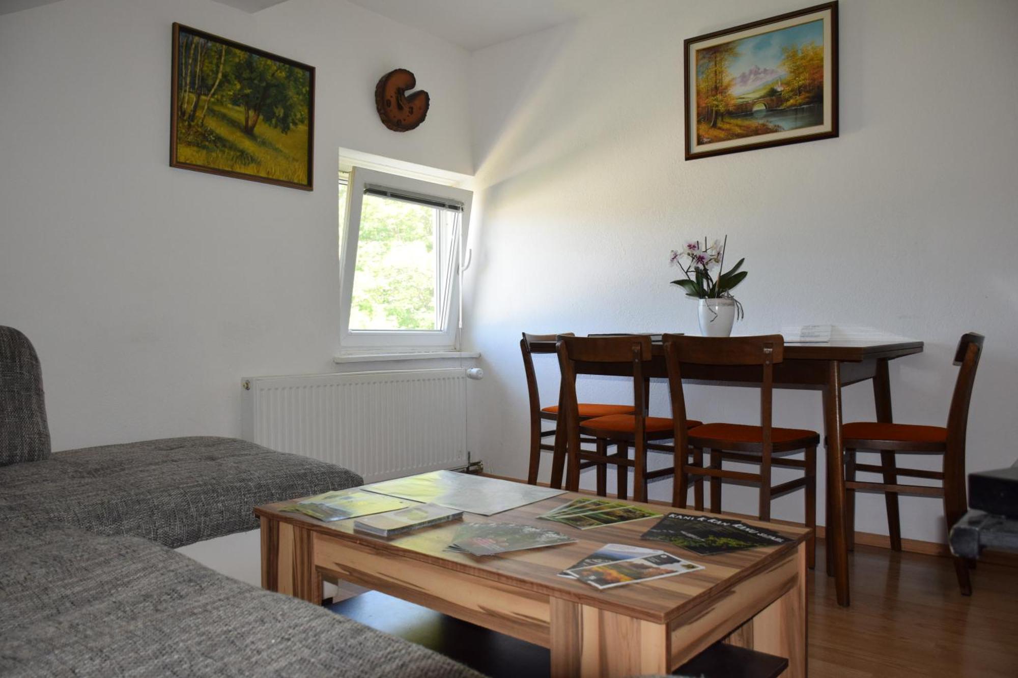 Apartma Narava Appartement Begunje pri Cerknici Kamer foto